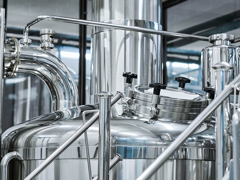 Elektropolisaj Nedir? Paslanmaz Çelik Yüzeylere Kazandırdığı Önemli Avantajlar